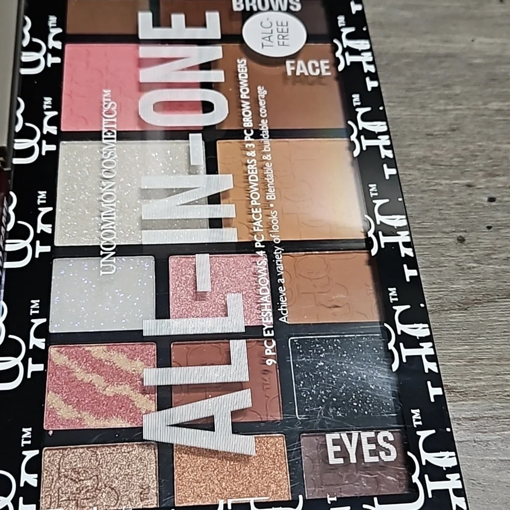 Makeup Bundle - Picture 2 of 9